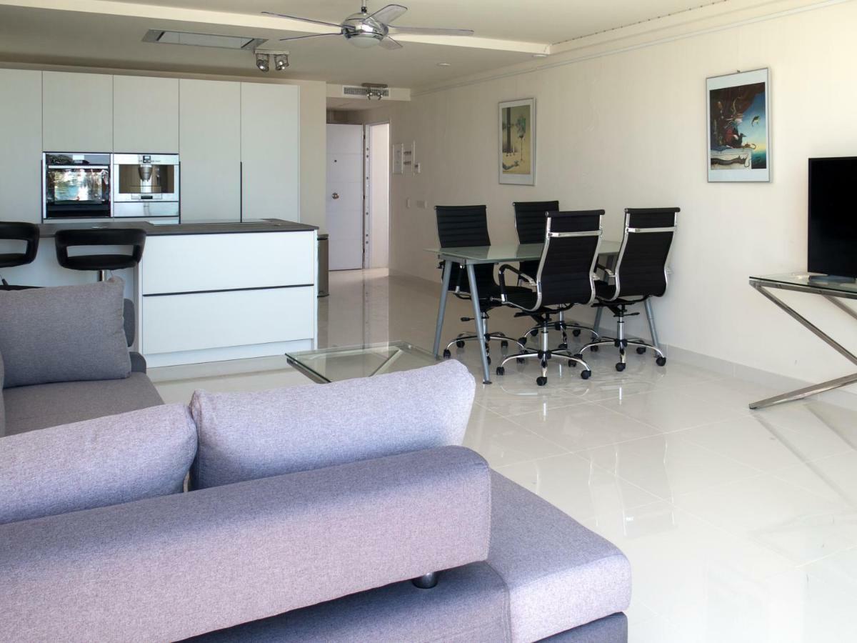 Front Port Line Sleeps 6 Lägenhet Marbella Exteriör bild