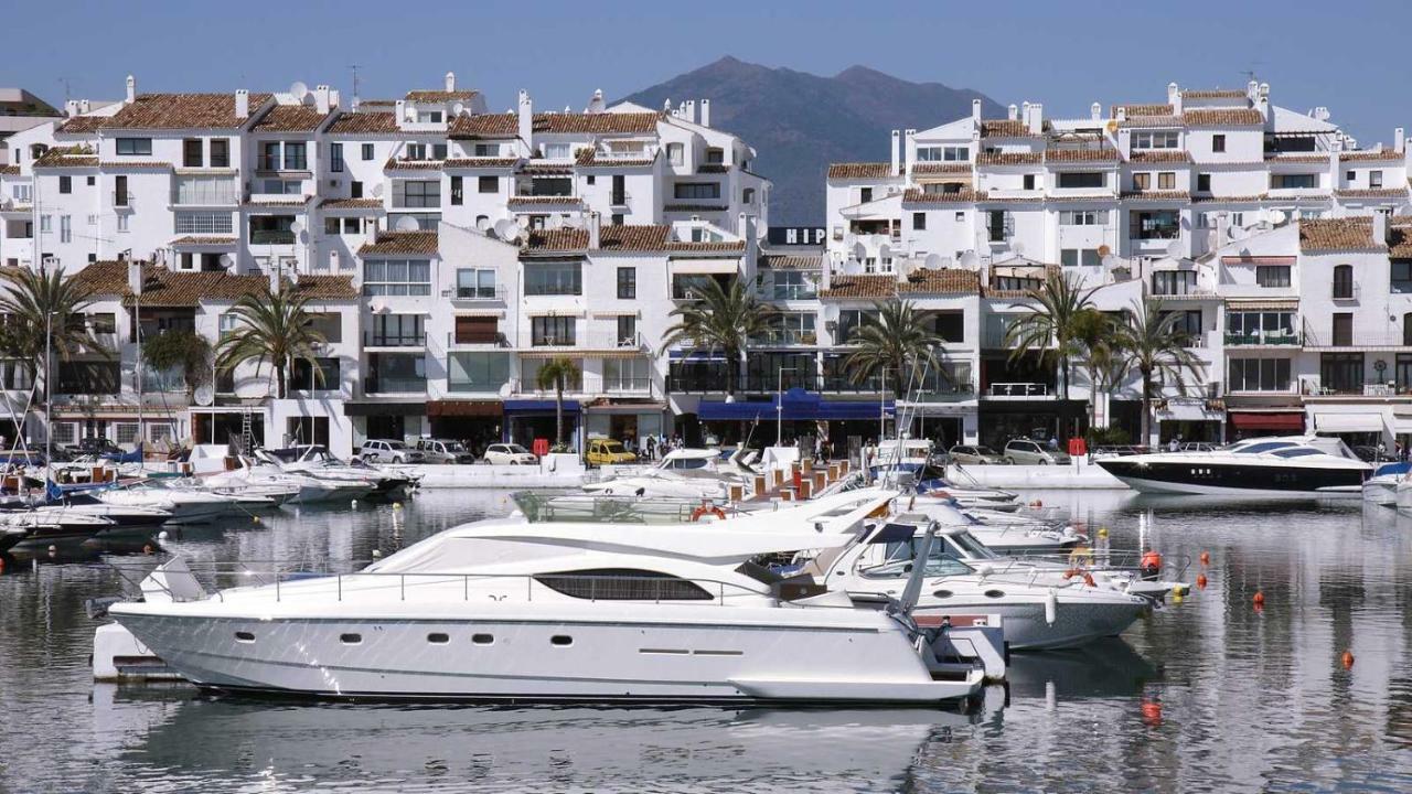 Front Port Line Sleeps 6 Lägenhet Marbella Exteriör bild